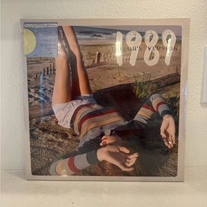 Taylor Swift 1989 (Taylor's Version) Sunrise Boulevard Yellow Vinyl